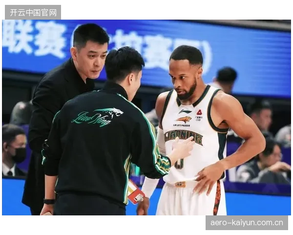 作为升班马的辽宁铁人遭遇赛季阵痛，一度经历6连败和8场不胜的困境